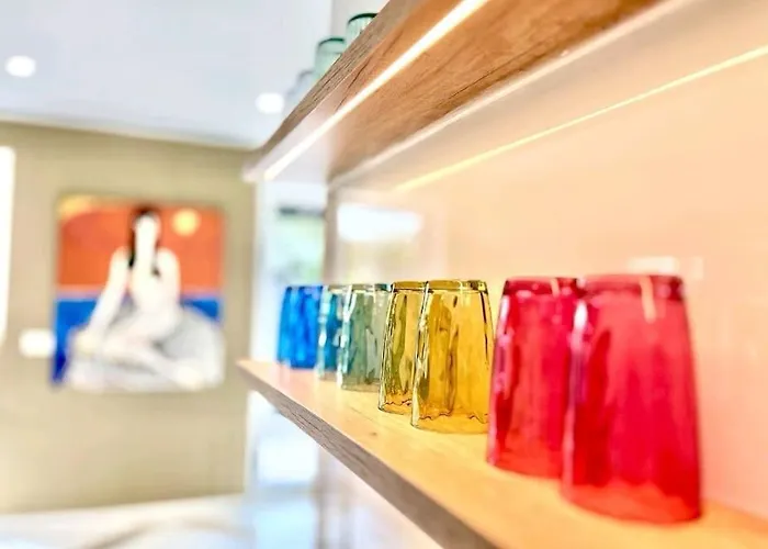 Apartamento With Patio - Steps Away From Center