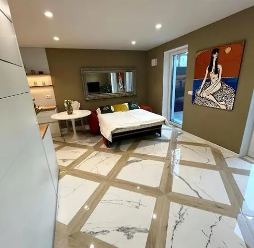 Apartment With Patio - Steps Away From Center Ljubljana