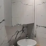 Apartma With Patio - Steps Away From Center *