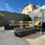 With Patio - Steps Away From Center Apartma